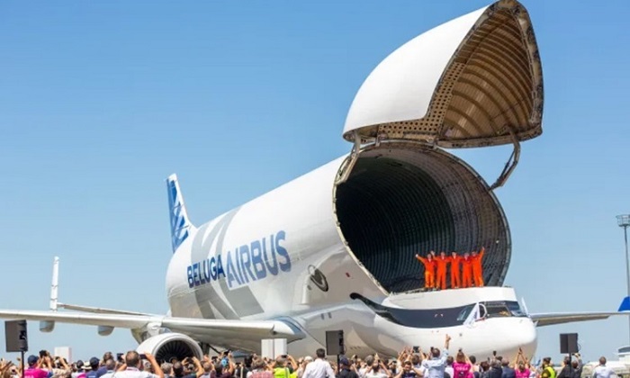Siêu vận tải cơ lạ nhất thế giới có hãng hàng không riêng