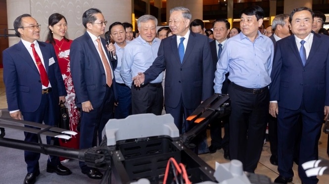 CT Group giới thiệu giải pháp công nghệ UAV, bán dẫn, tín chỉ carbon