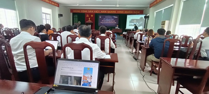 Lãnh đạo, cán bộ chuyên trách chuyển đổi số được bồi dưỡng về AI