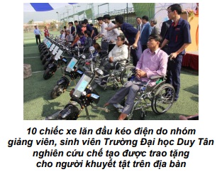 Xe lăn đầu kéo điện “2 in 1” cho người khuyết tật