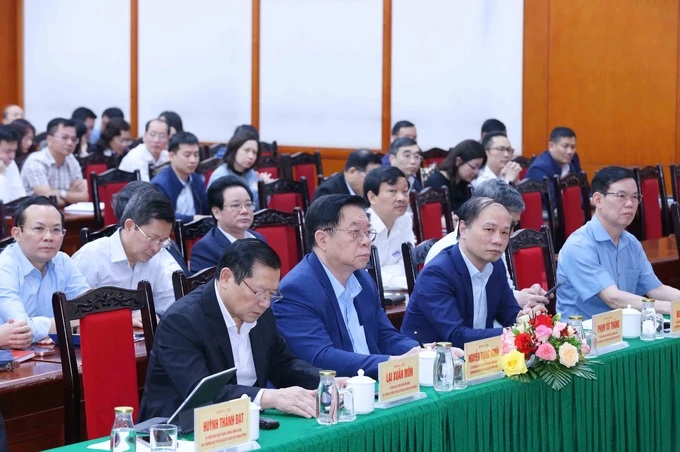 Ứng dụng chuyển đổi số và trí tuệ nhân tạo vào công tác tuyên giáo và dân vận