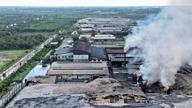 QCVN 01:2025/BTNMT quy định khoảng cách an toàn về môi trường giữa cơ sở sản xuất với khu dân cư