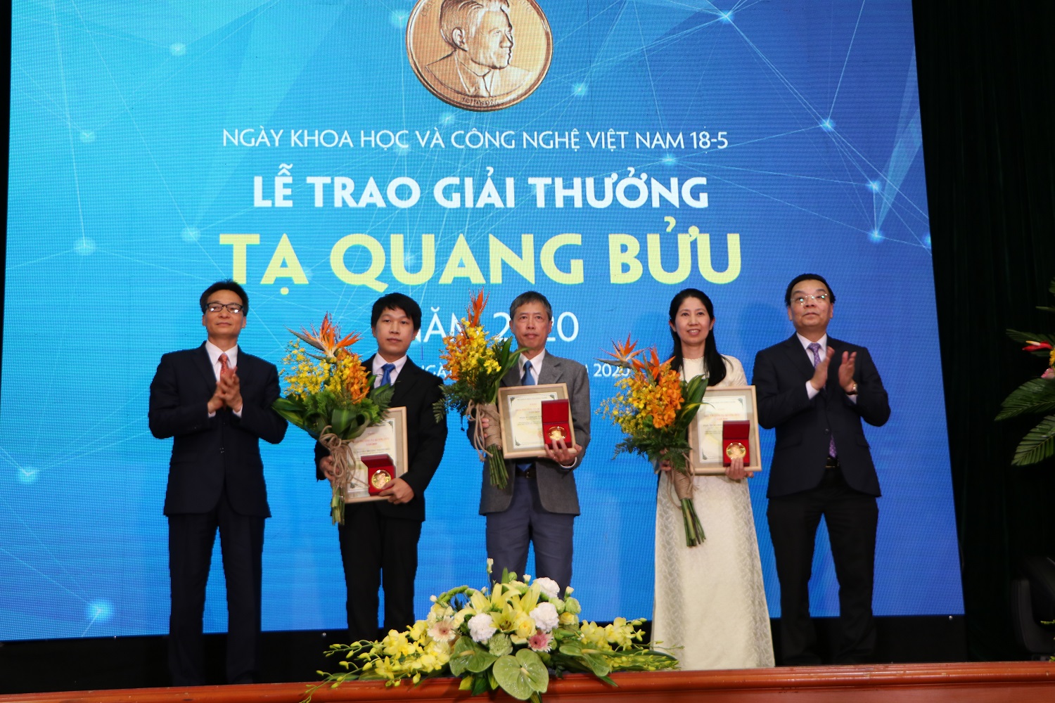 Tôn vinh các nhà khoa học tại Lễ trao giải Tạ Quang Bửu 2020