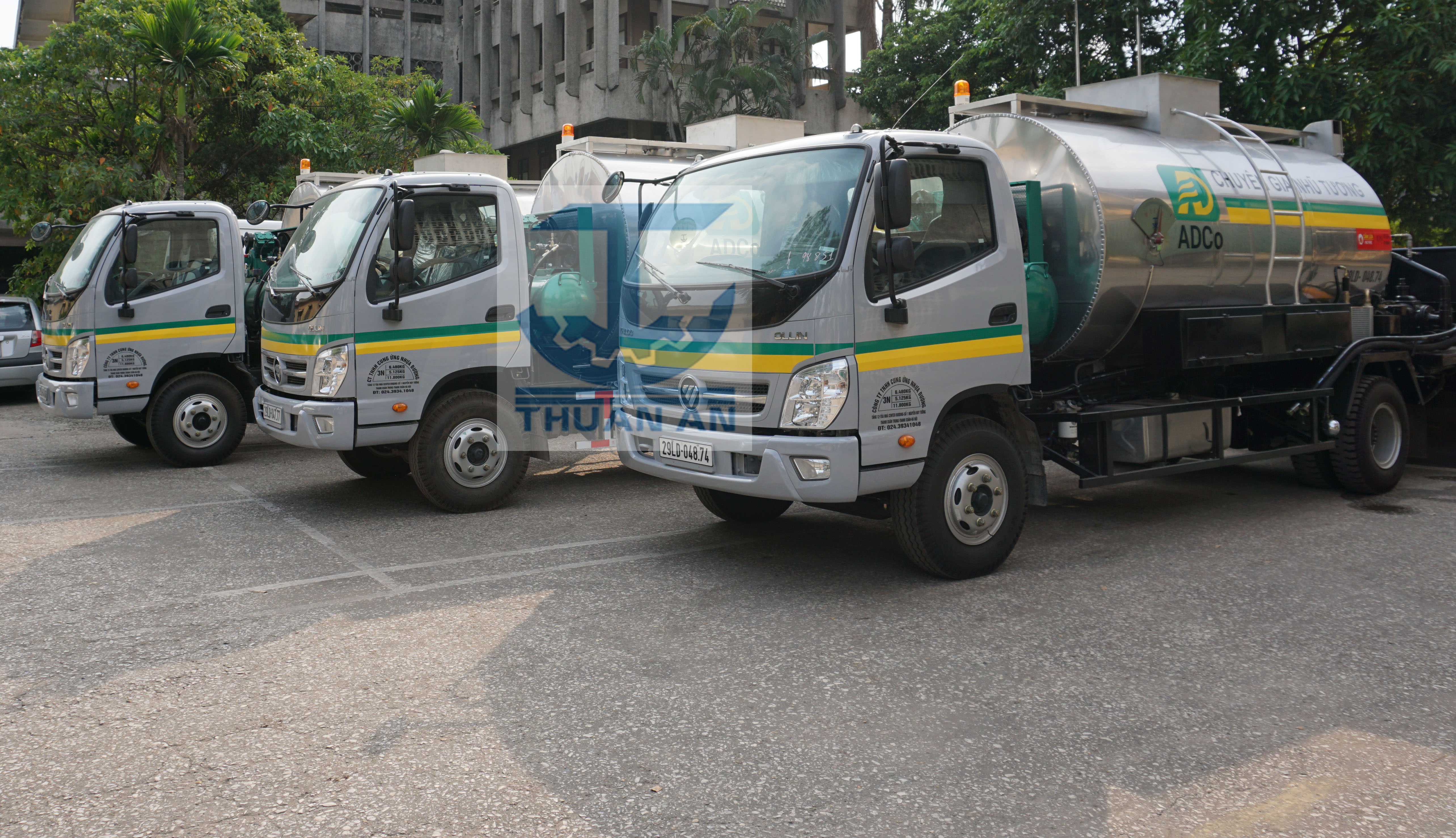 Xe phun tưới nhựa đường 5m3