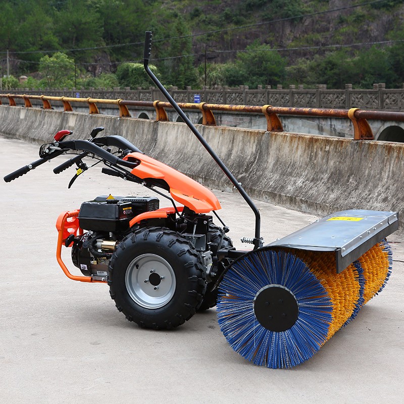 Máy vệ sinh mặt đường thi công