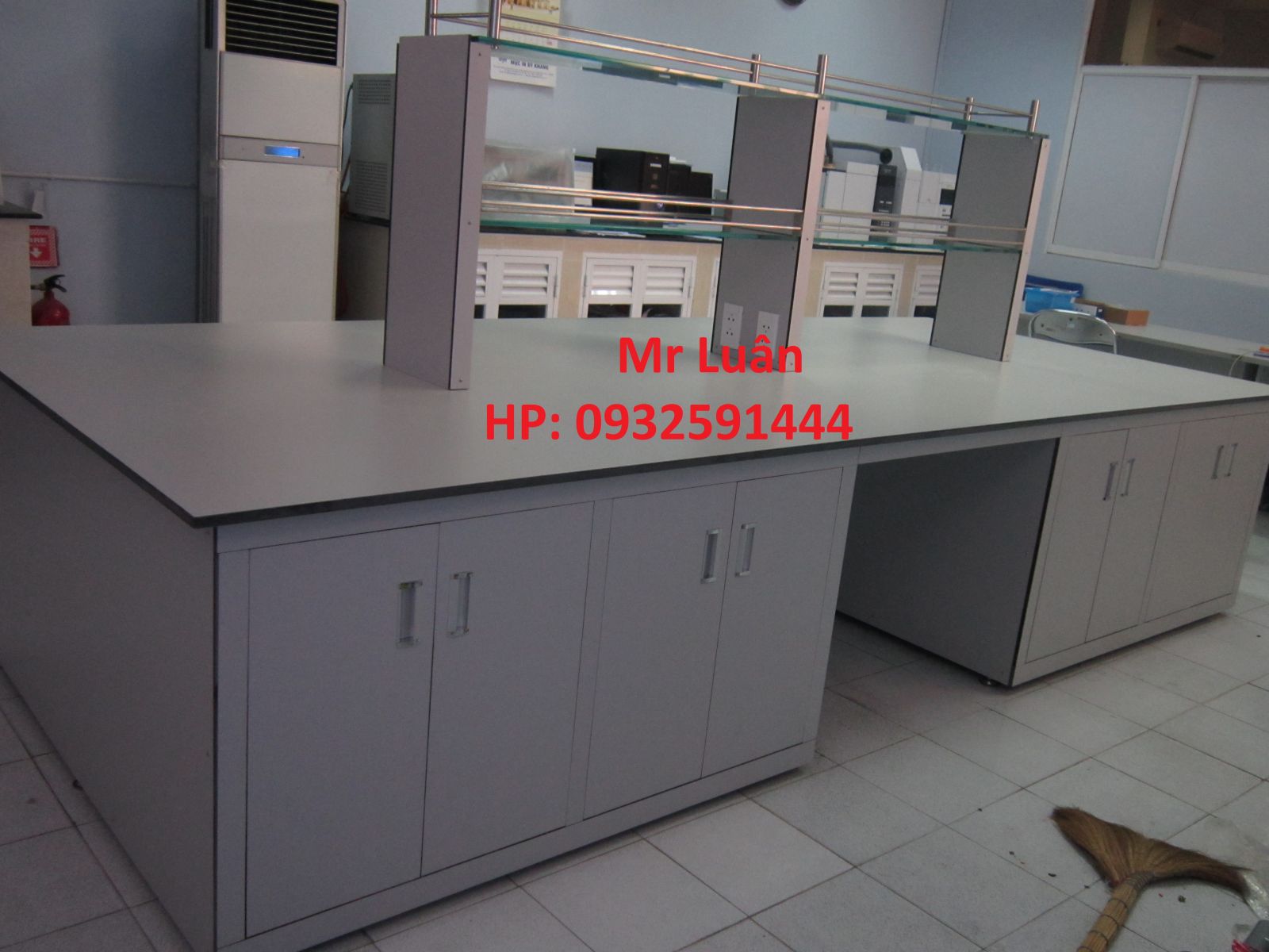 Bàn Thí Nghiệm Chịu Hóa Chất