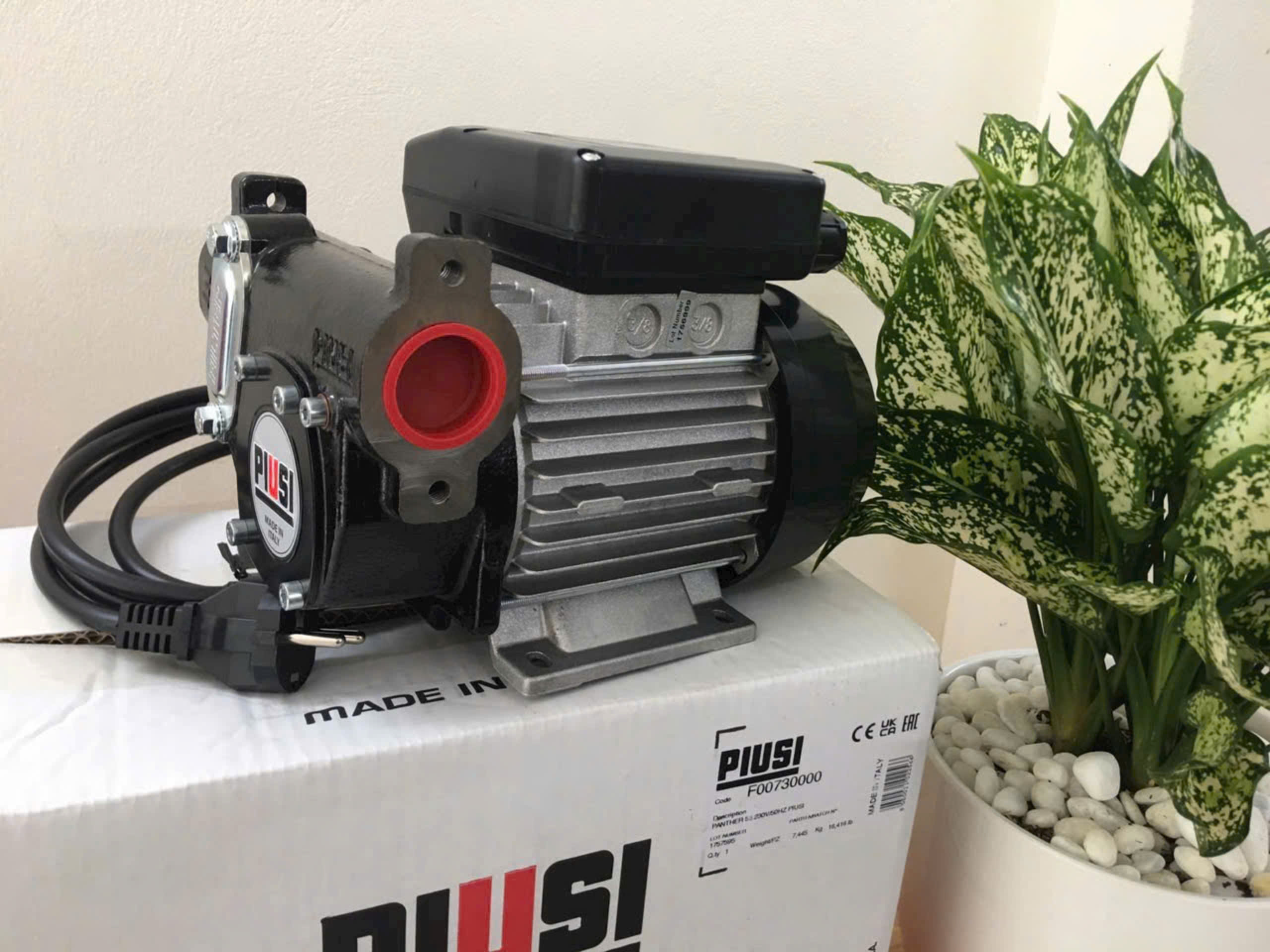 Bơm dầu Piusi Panther 56-220V