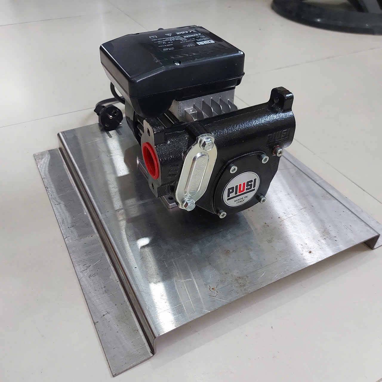 Bơm dầu Piusi Panther 56-220V