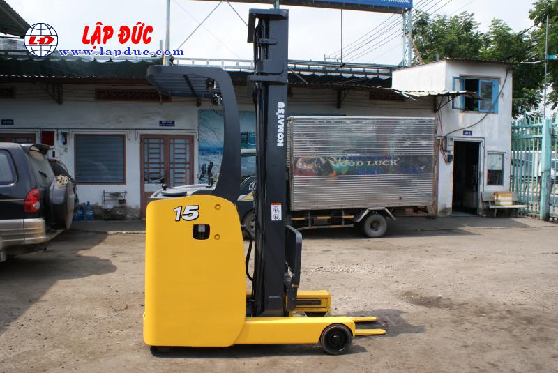 Xe nâng điện đứng lái cũ 1.5 tấn KOMATSU FB15RL# 14  giá rẻ