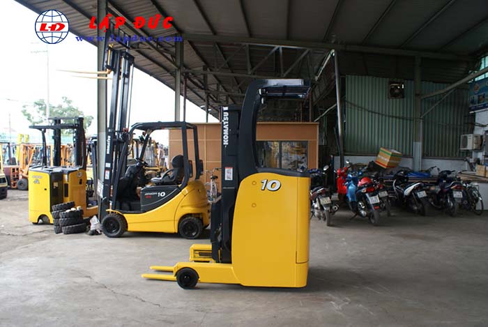 Xe nâng điện đứng lái 1 Tấn KOMATSU FB10RL-14