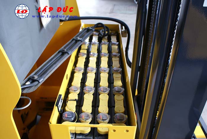 Xe nâng điện đứng lái 1 Tấn KOMATSU FB10RL-14