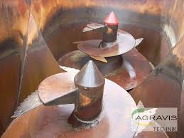 Toa trộn thức ăn gia súc