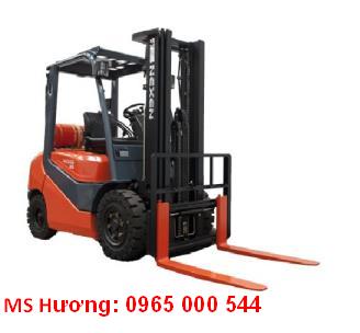 Xe nâng bán tự động