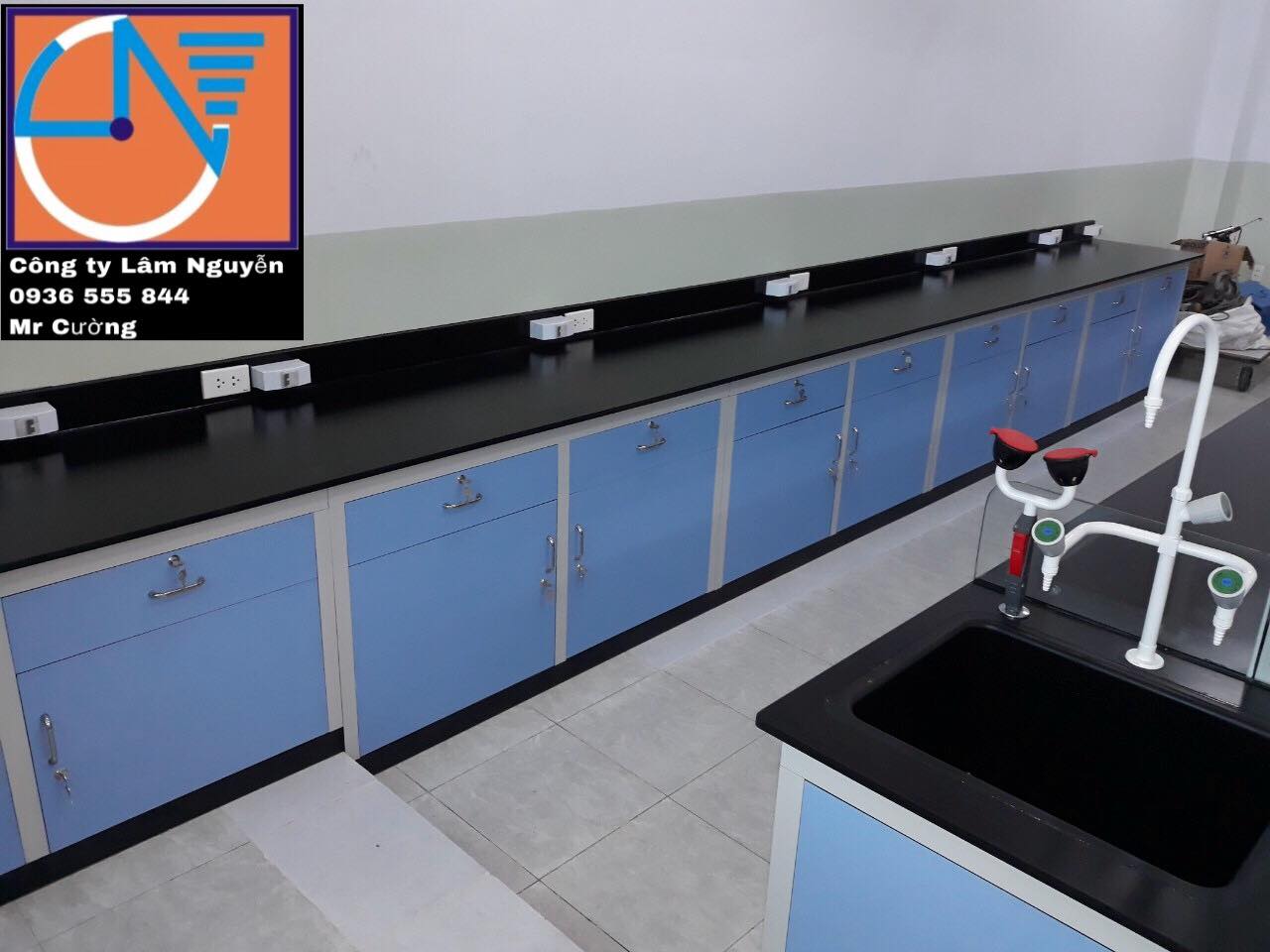 Bàn thí nghiệm Phenolic