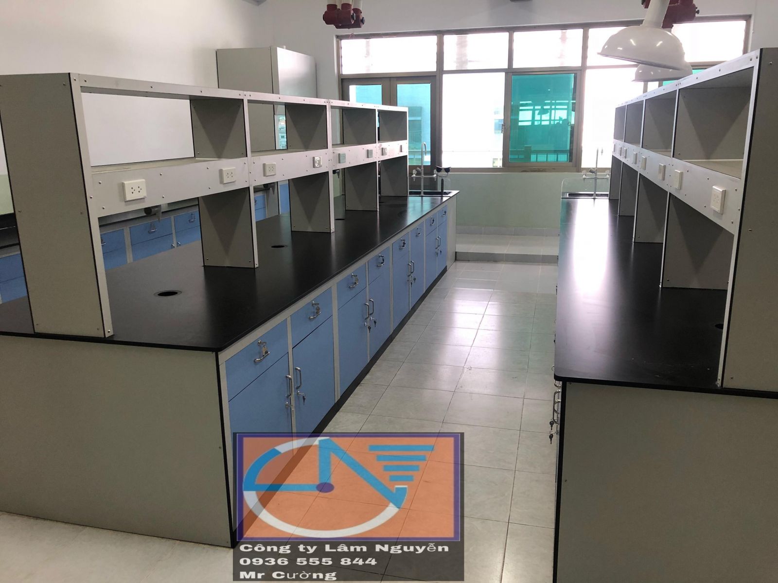 Bàn thí nghiệm Phenolic