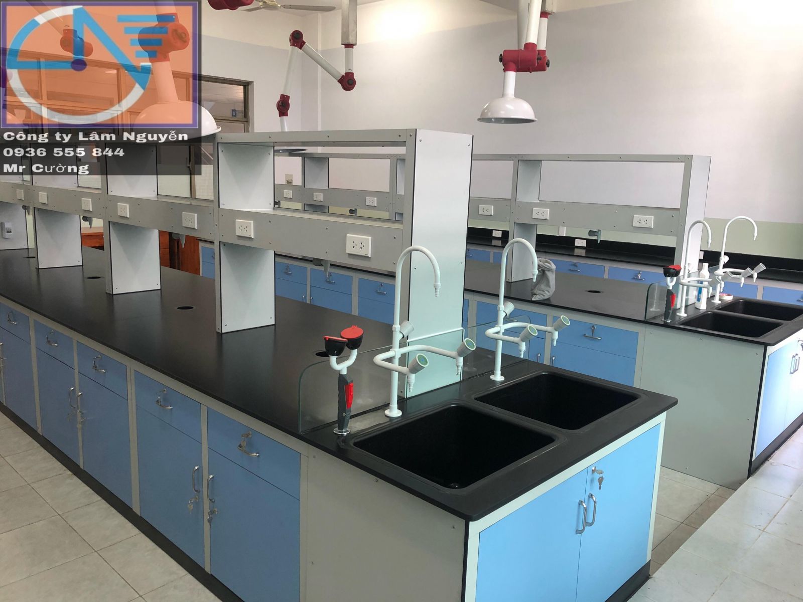 Bàn thí nghiệm Phenolic