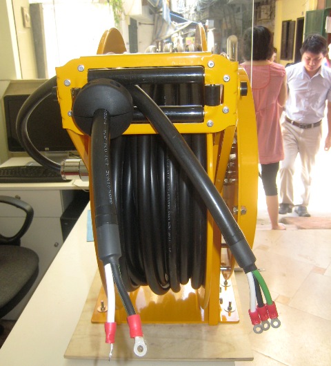 Rulo cuốn cáp kiểu lò xo di chuyển cầu trục, cổng trục